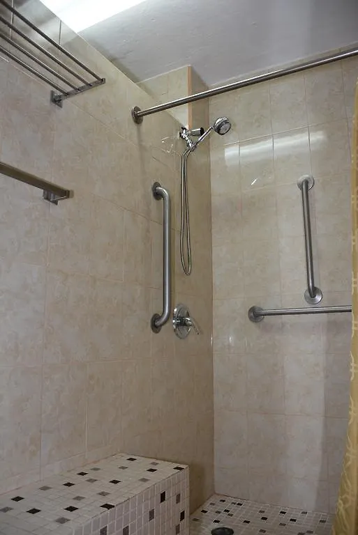 ** 招待所 Hostal Universitario 圣赫尔曼 波多黎各